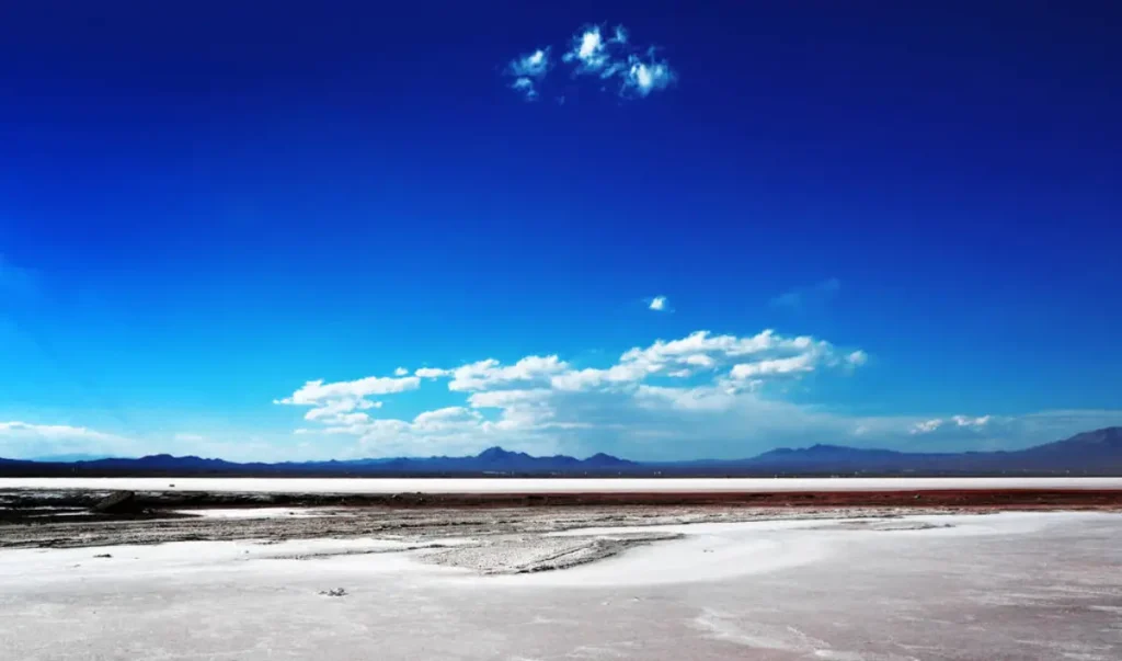 salt lake in qom