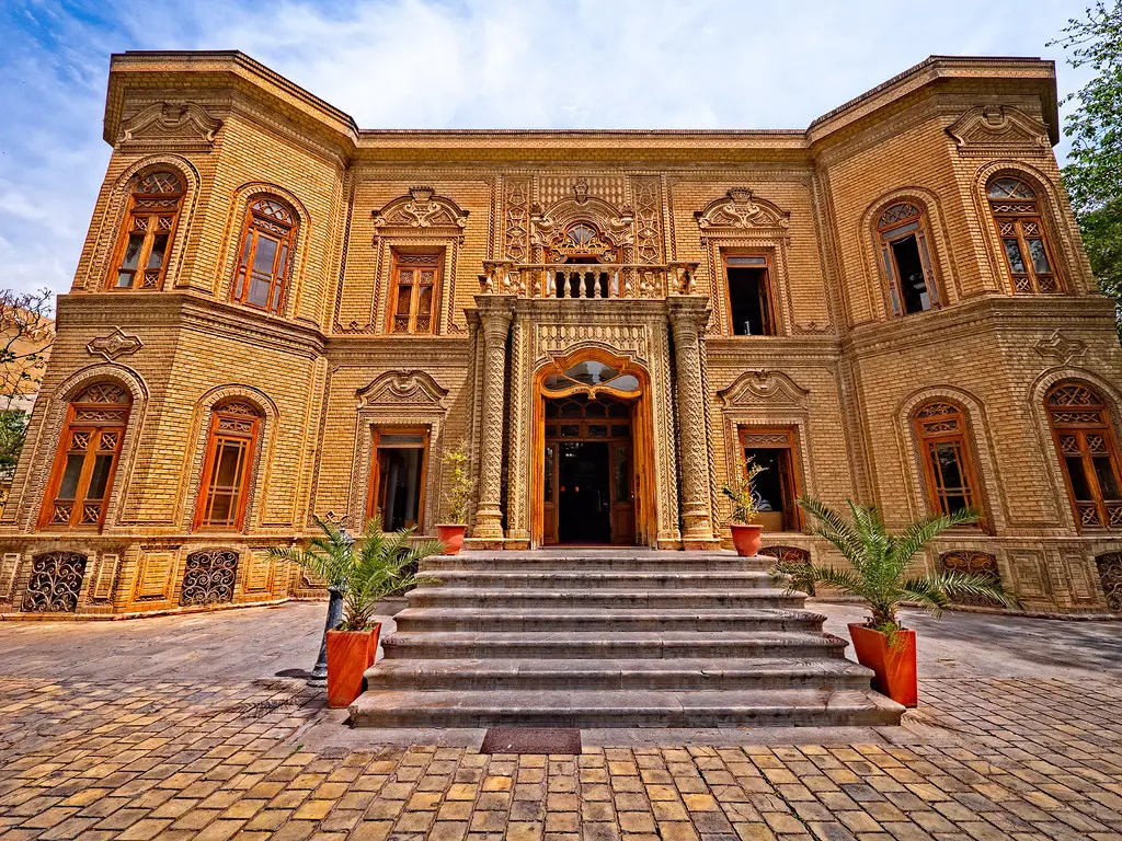 Abgineh Museum of Tehran