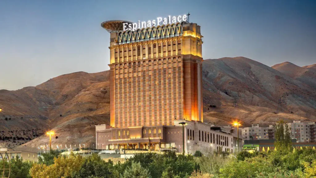 Espinas Palace Hotel in Tehran