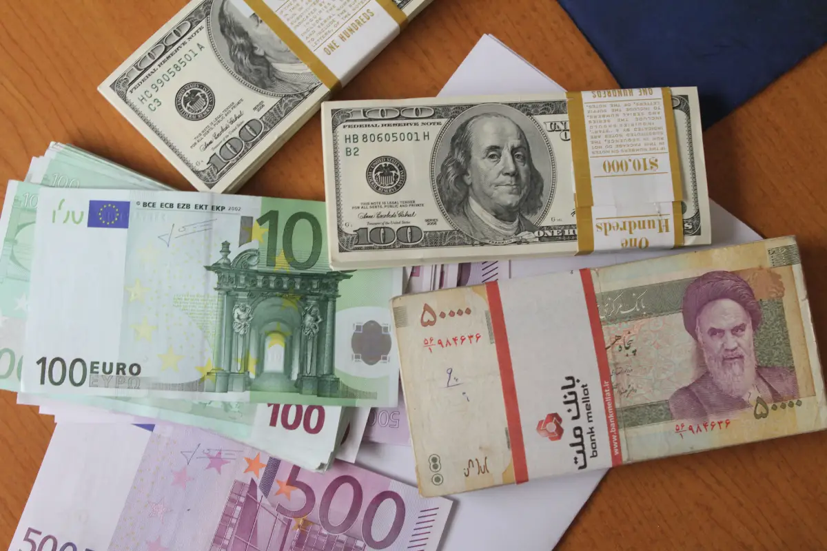 Iranian money, Dollar & Euro